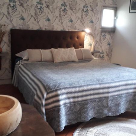 Logis Louisblanc, Muraille Romaine, Lit Queen-Size, Centre Ville 르망 외부 사진